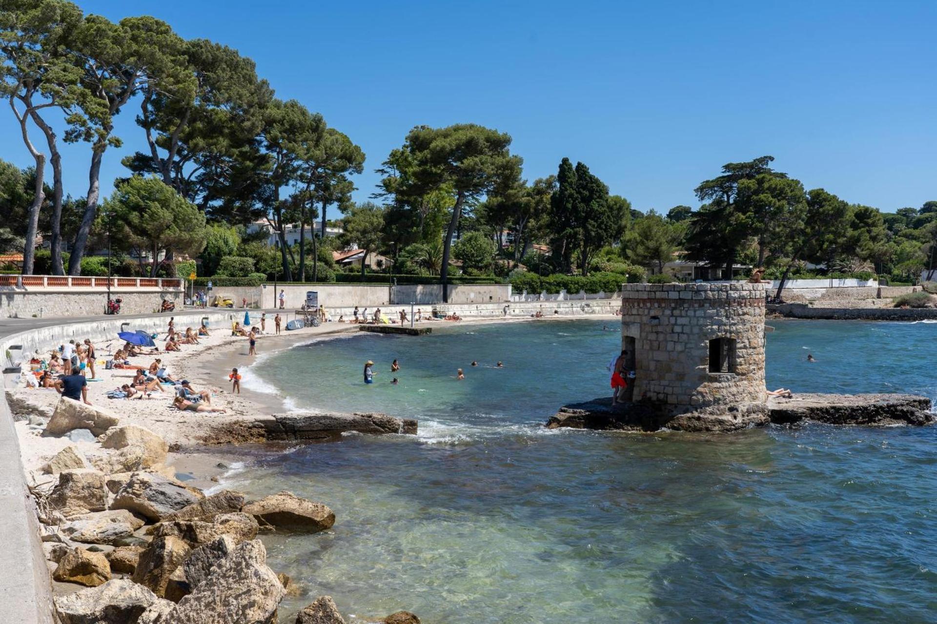 Studio Independant, Front De Mer Et Plage A 200M Antibes Ngoại thất bức ảnh