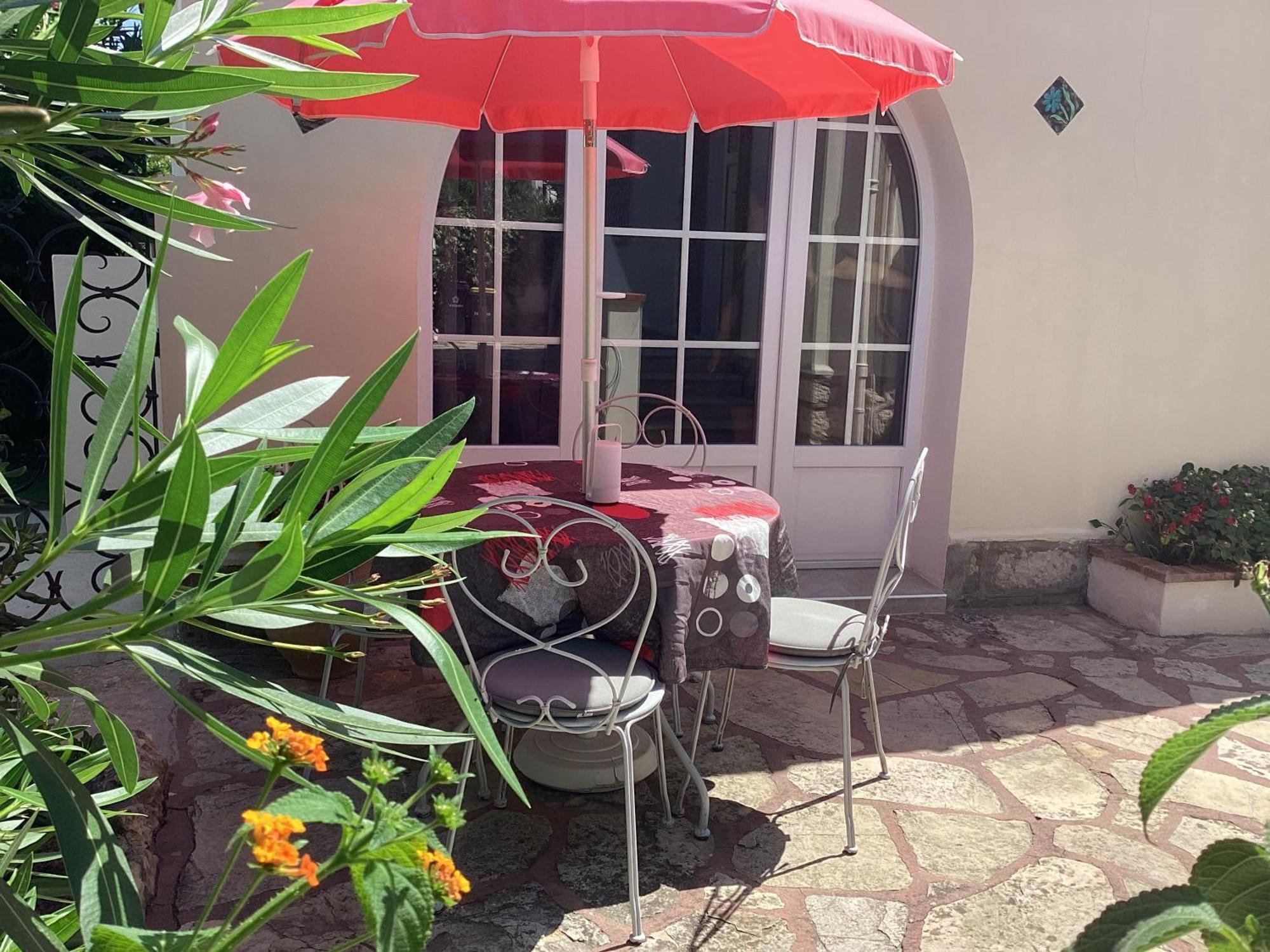 Studio Independant, Front De Mer Et Plage A 200M Antibes Ngoại thất bức ảnh